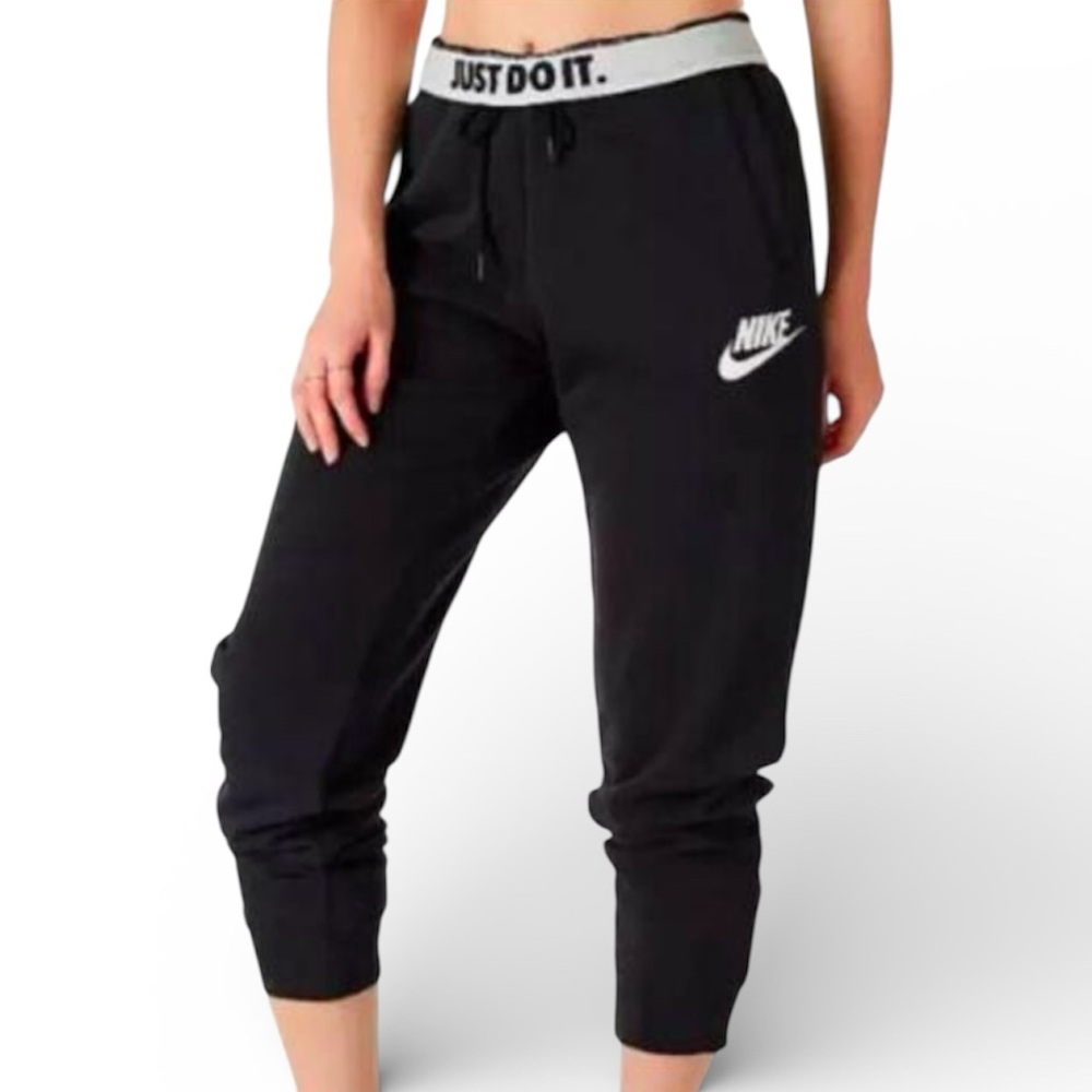 Nike Rally Slim Fit Black Jogger Pants